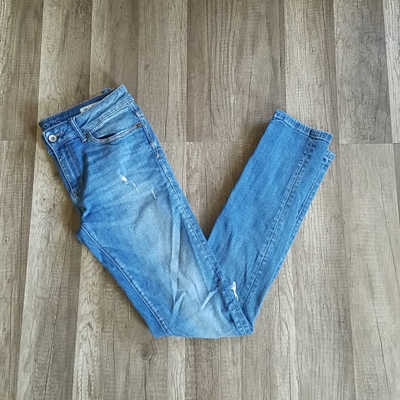 Zara Denim - Zara Z1975 Mid Rise Skinny Distressed Jeans Size 6